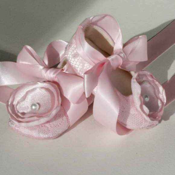 Pink Lace Ballet Slippers - ONLY ONE LEFT: size 4